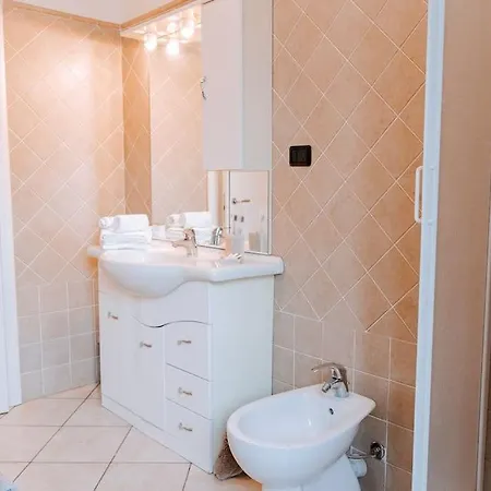 La Petite Vue *