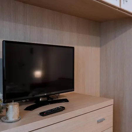 アパート La Petite Vue アオスタ