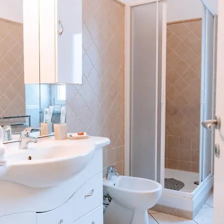 アパート La Petite Vue アオスタ